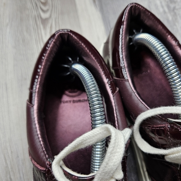 Tory Burch Ames Sneaker Malbec - Picture 9 of 11